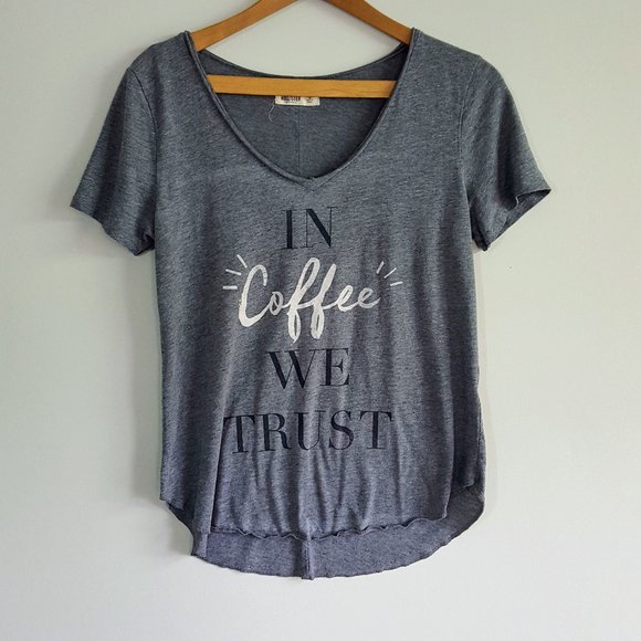 Hollister "In Coffee We Trust" T-Shirt - Picture 1 of 3